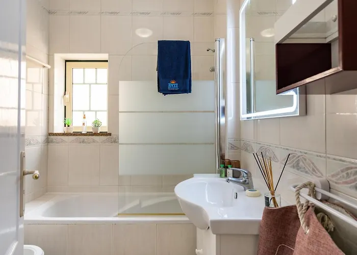 Pedra Dos Bicos By Intiholidays