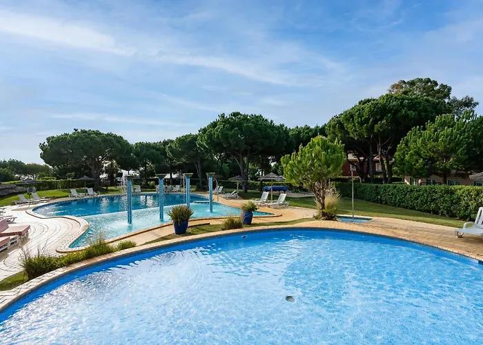 Pedra Dos Bicos By Intiholidays