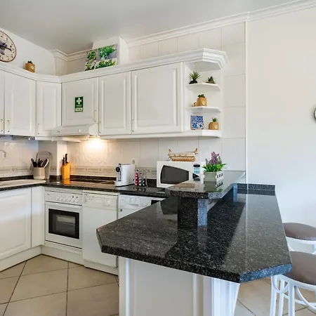 Pedra Dos Bicos By Intiholidays * Αλμπουφέιρα