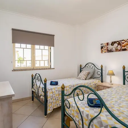 Pedra Dos Bicos By Intiholidays * Αλμπουφέιρα