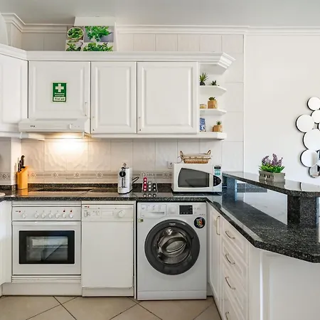 Pedra Dos Bicos By Intiholidays